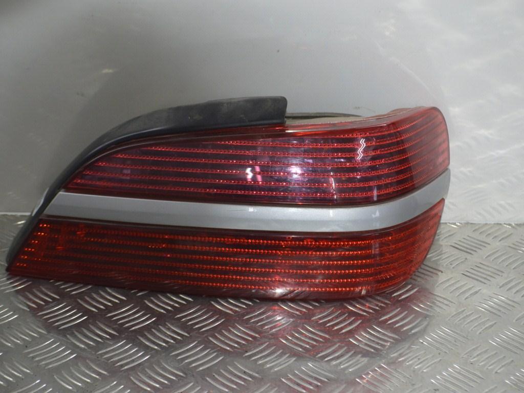 Фонарь задний правый Peugeot 406 1999-2004 9630364777