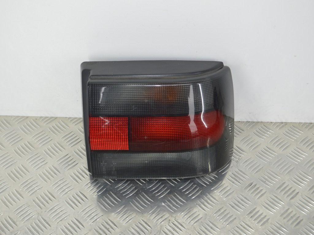 Фонарь задний правый Renault 19 (1992-2000) 7700815980