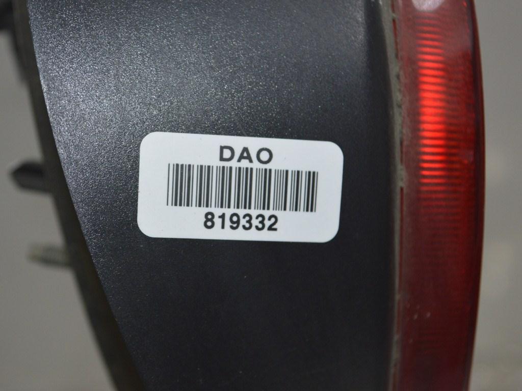 Фонарь задний правый