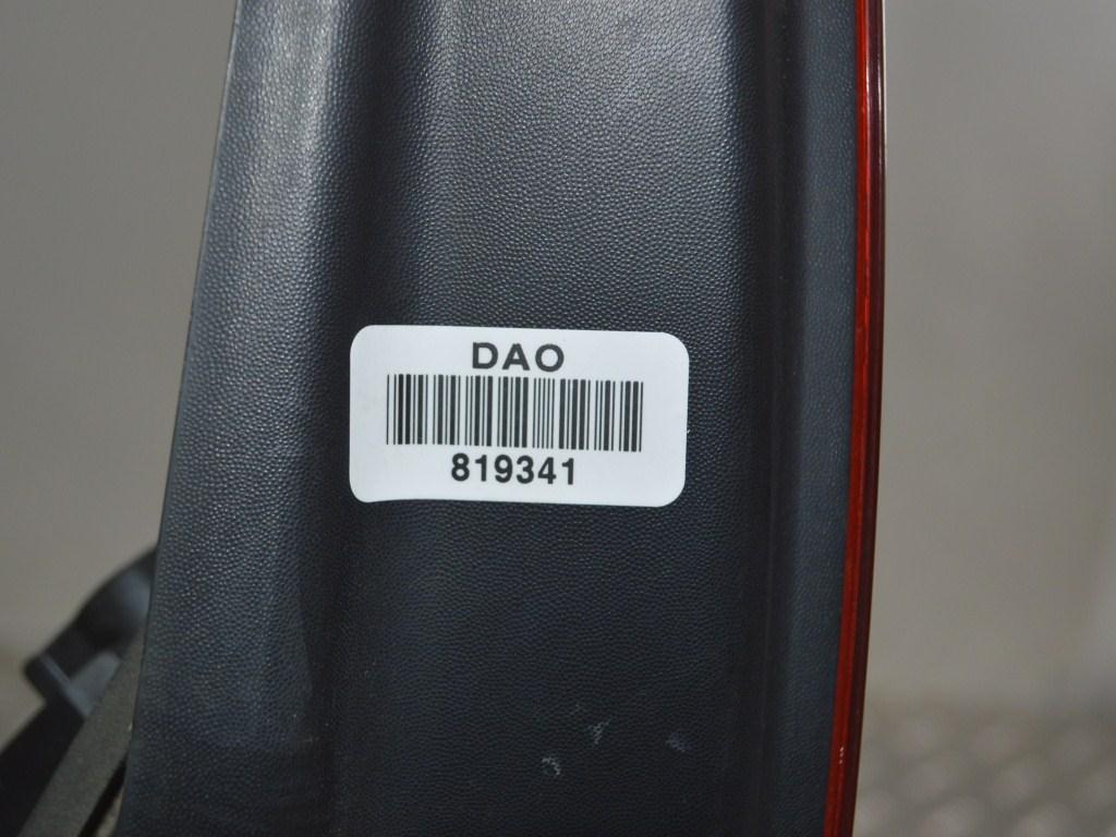 Фонарь задний правый