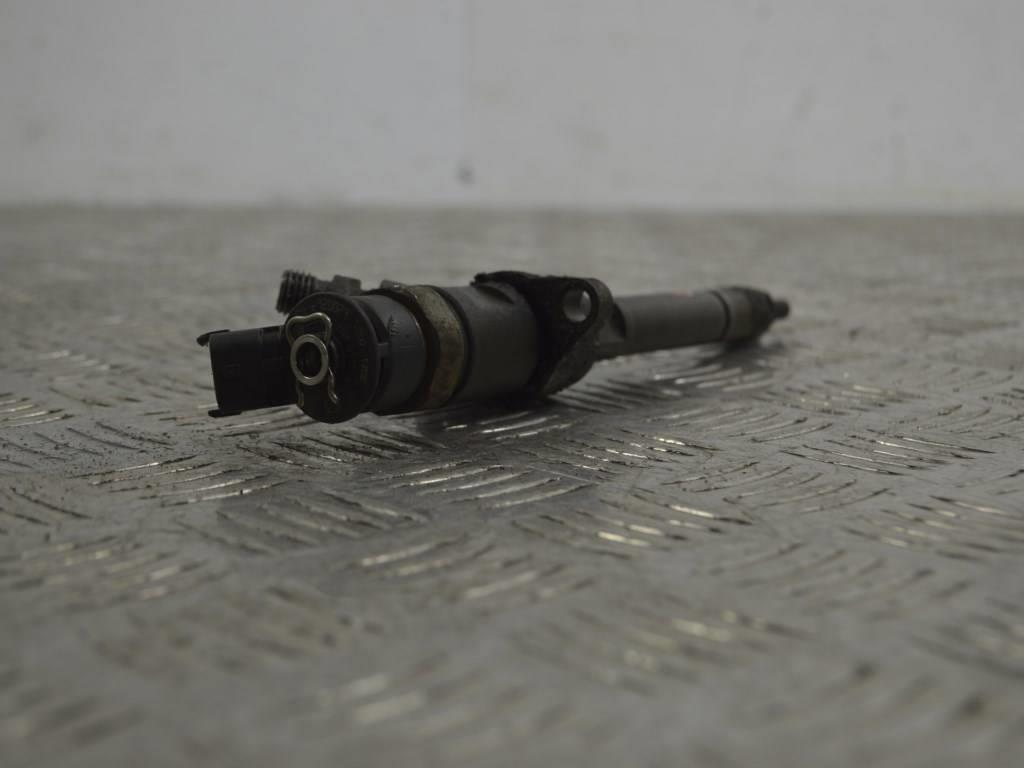 Форсунка Peugeot 207 (2006-2013) 0445110297