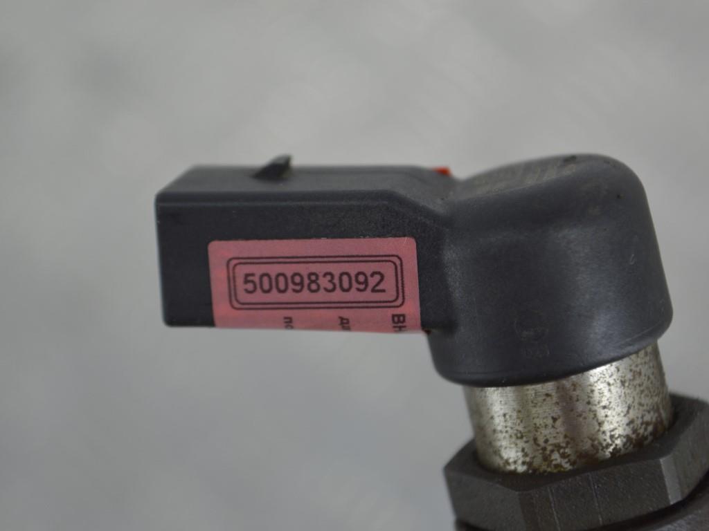 Форсунка Renault Scenic 3 (2008-2015) 8200294788, 8200842205