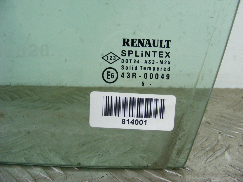 Форточка передняя левая