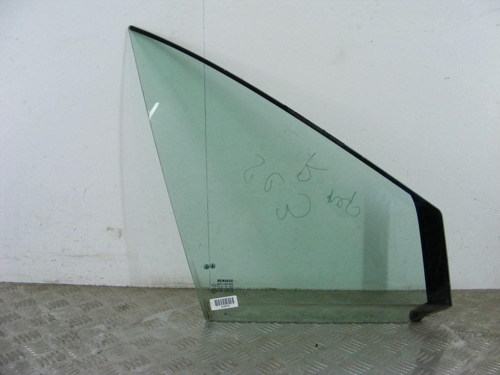 Форточка передняя правая