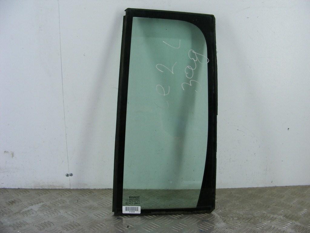 Форточка задняя левая