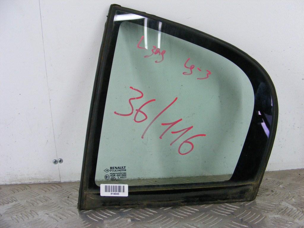 Форточка задняя левая