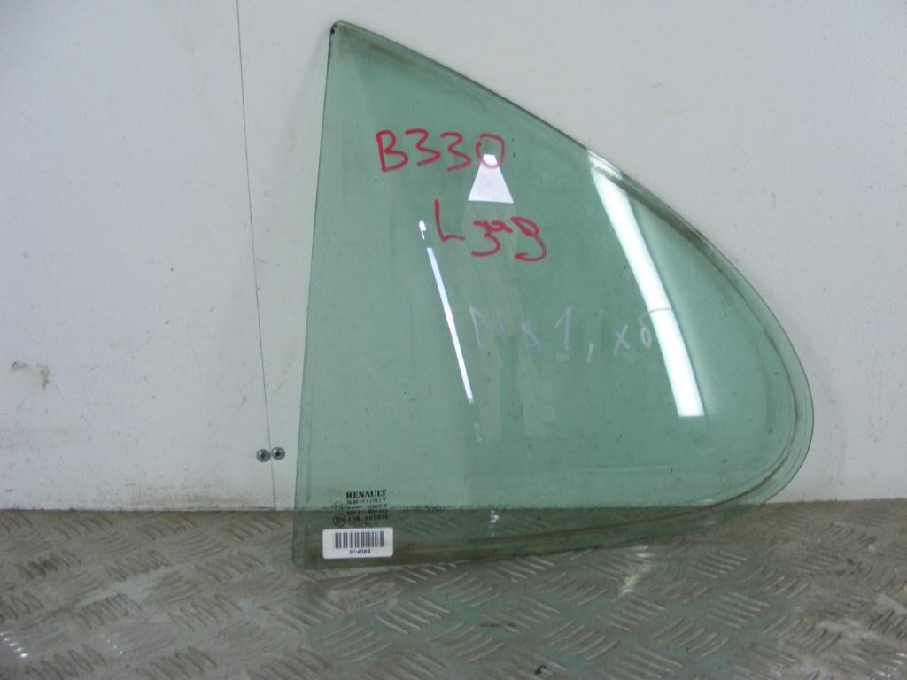 Форточка задняя левая