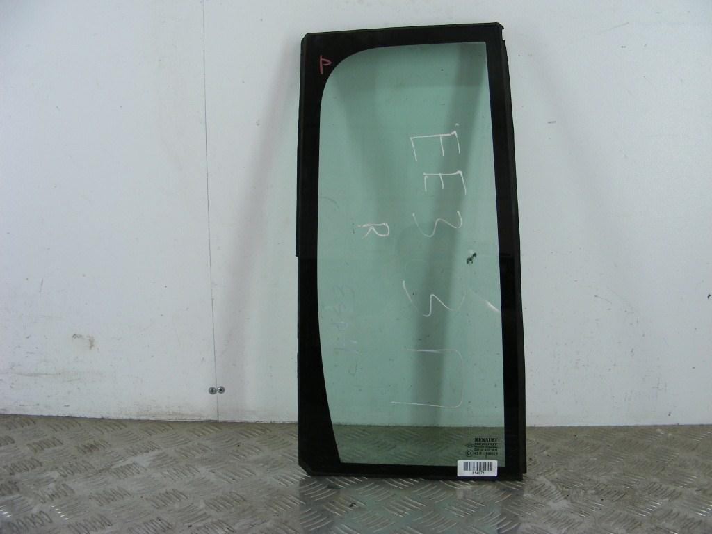 Форточка задняя правая