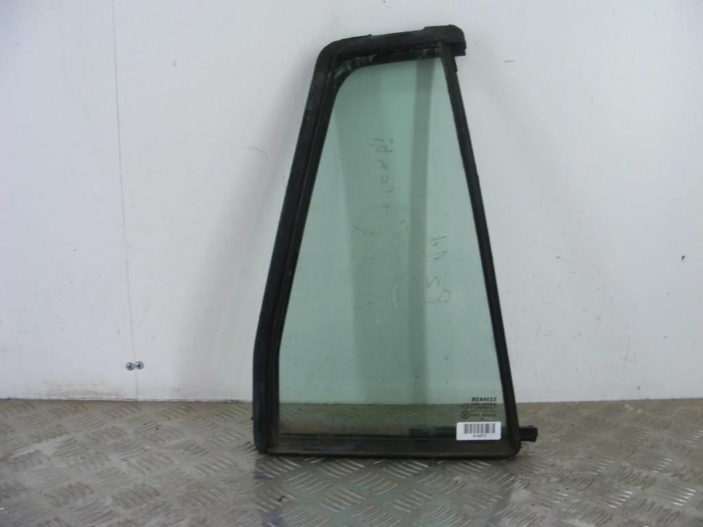 Форточка задняя правая