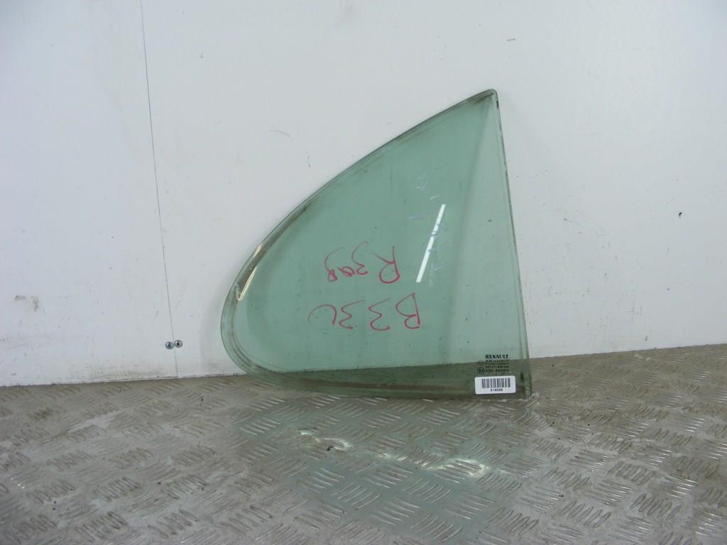 Форточка задняя правая