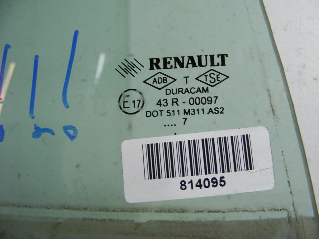 Форточка задняя правая