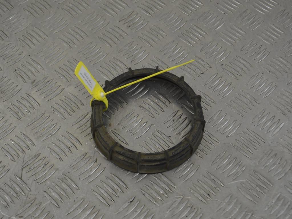 Гайка топливного насоса Renault Scenic 1 (1996-2003)