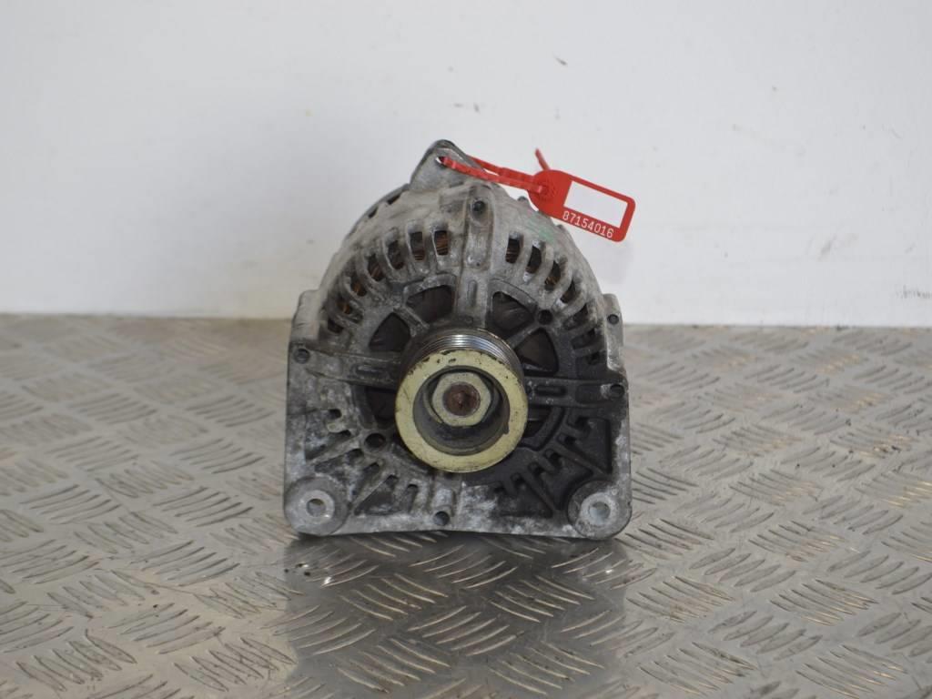 Генератор Renault Megane 2 (2002-2008) 8200495294, TG11C049