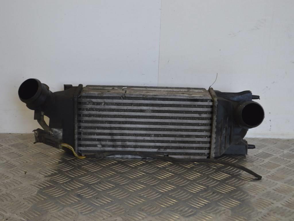 Интеркулер Citroen C5 (2000-2008) 9650613280