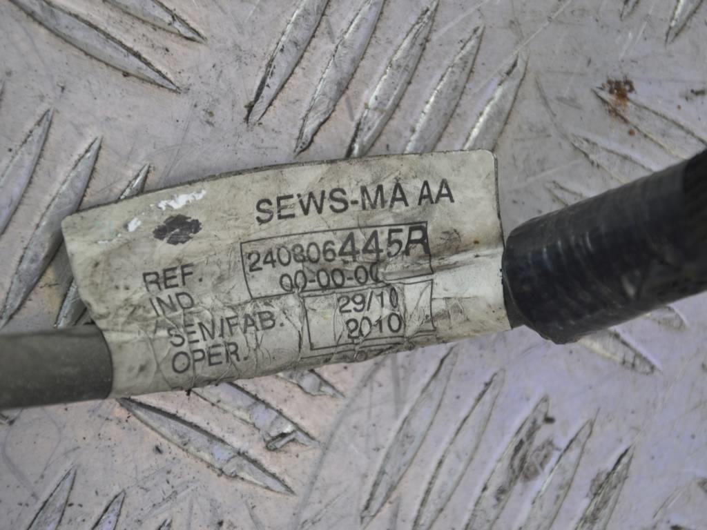 Клемма аккумулятора минус