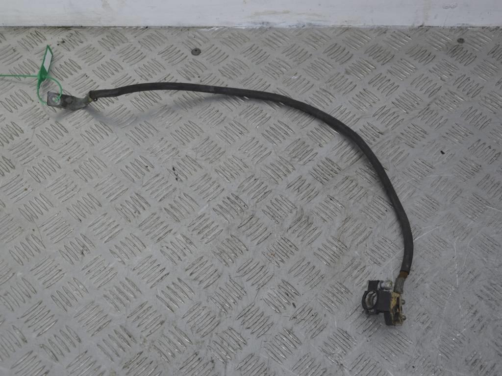 Клемма аккумулятора минус