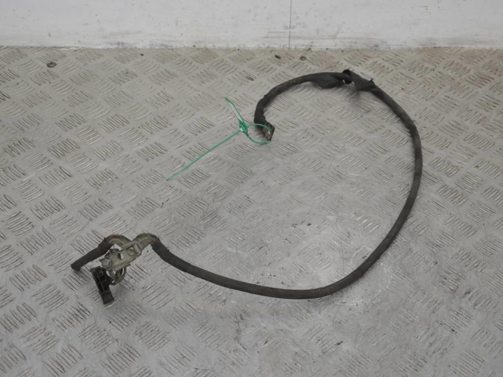 Клемма аккумулятора минус