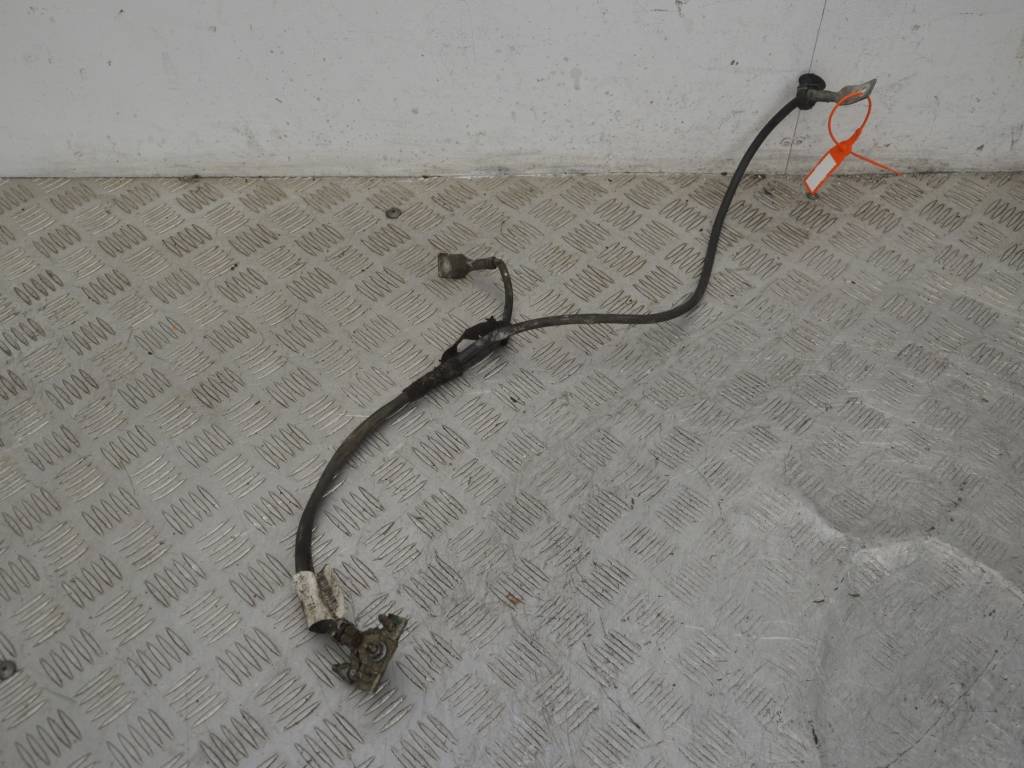 Клемма аккумулятора минус