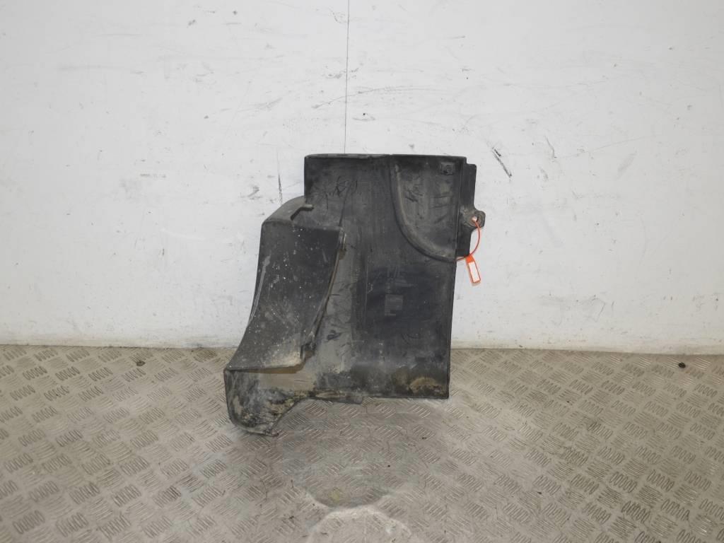 Клык бампера задний левый