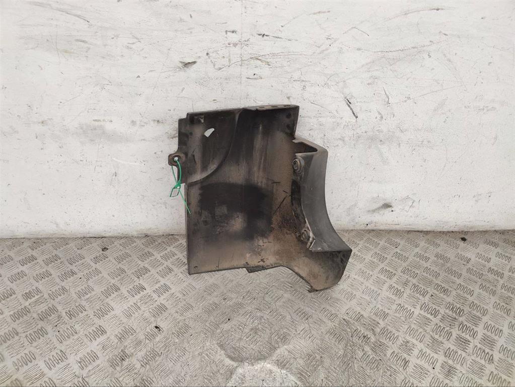 Клык бампера задний правый