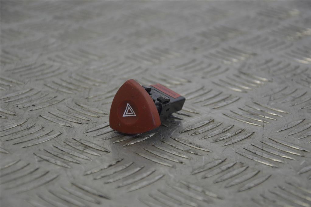 Кнопка аварийной сигнализации Renault Laguna 2 (2001-2007)