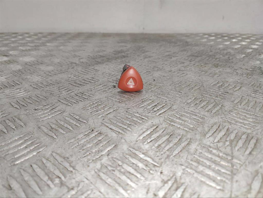 Кнопка аварийной сигнализации