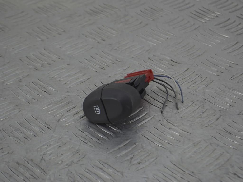 Кнопка подогрева заднего стекла