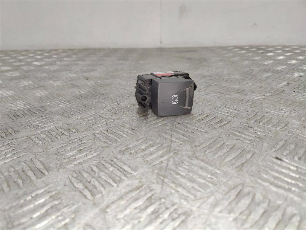 Кнопка ручного тормоза (ручника)