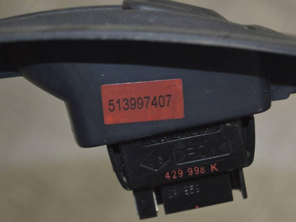 Кнопка стеклоподъемника переднего правого Renault Megane 1 (1996-2002) 8200181700, 7700429344