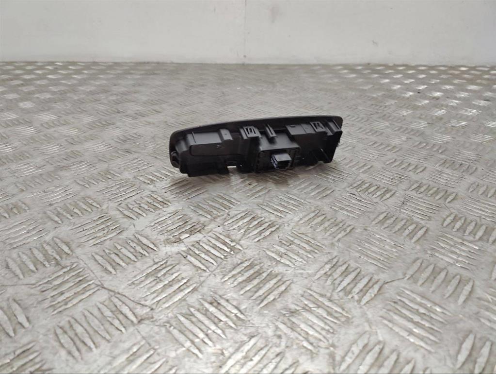 Кнопка стеклоподъемника переднего правого