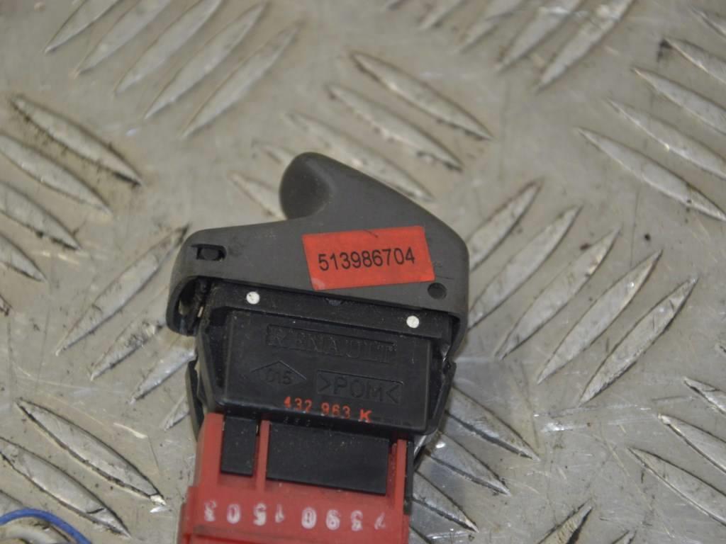 Кнопка стеклоподъемника переднего правого