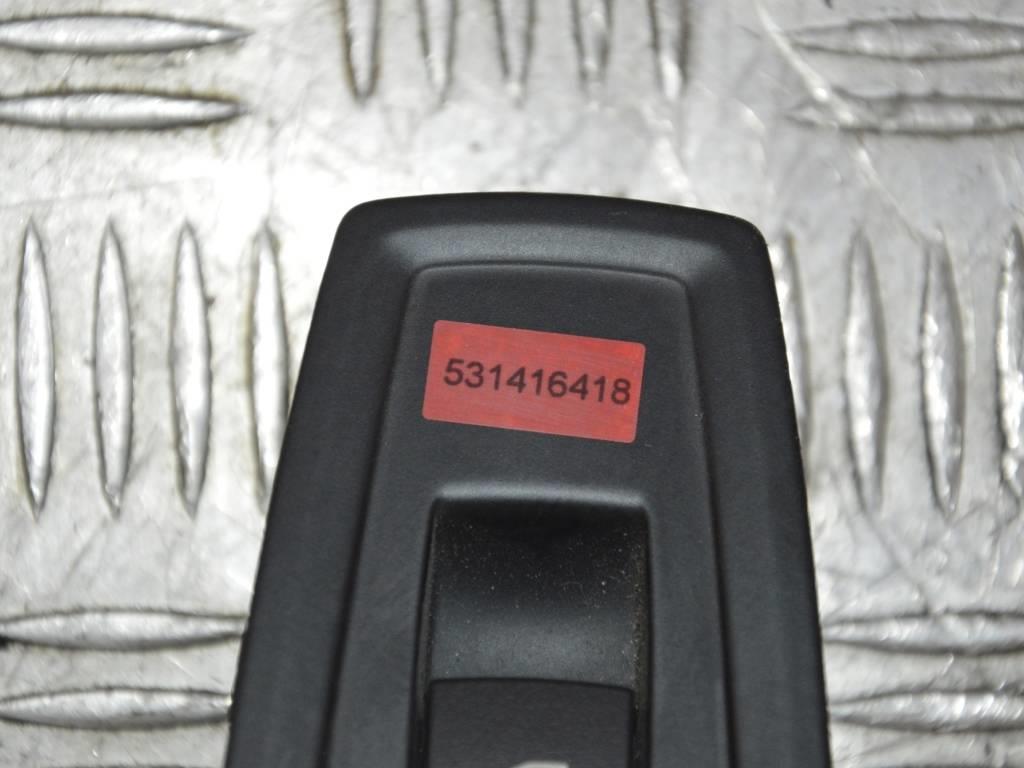 Кнопка стеклоподъемника заднего левого