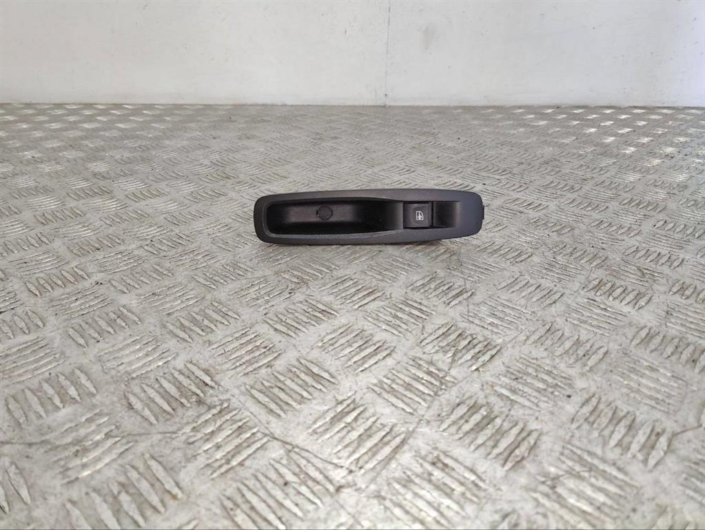 Кнопка стеклоподъемника заднего левого