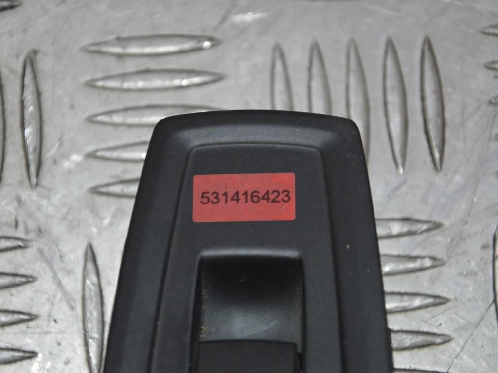 Кнопка стеклоподъемника заднего правого