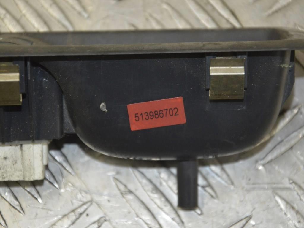 Кнопка стеклоподъемника