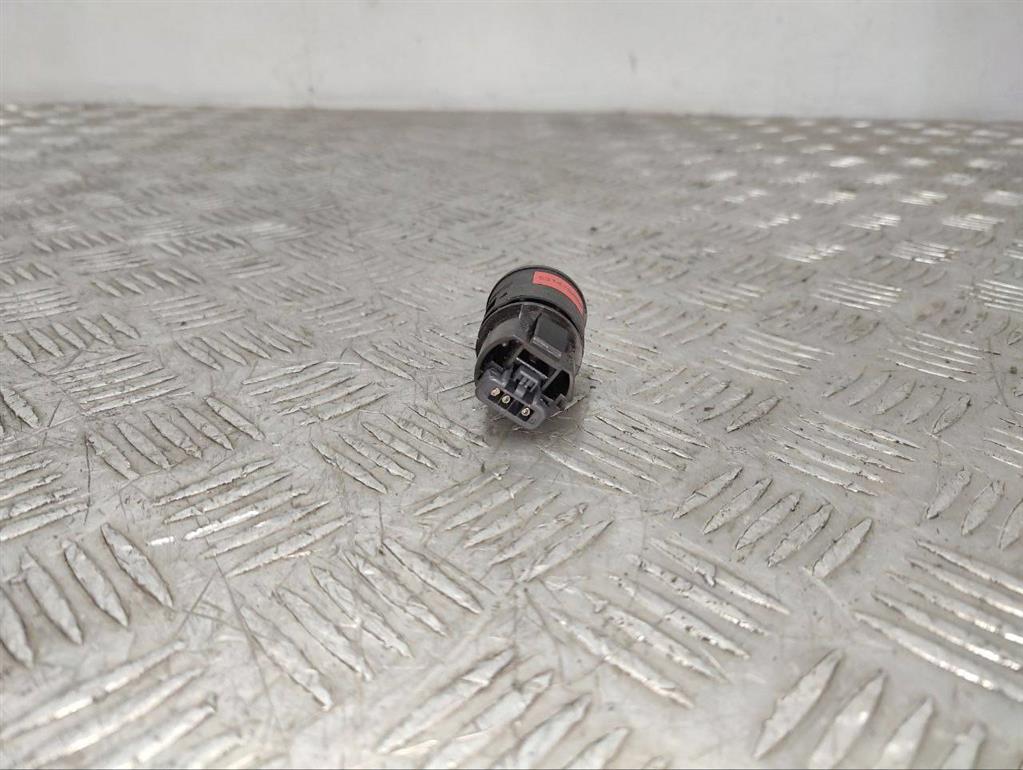 Кнопка запуска двигателя