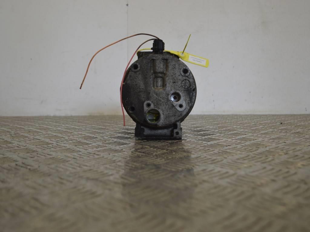 Компрессор кондиционера Renault Espace 4 (2003-2010) 8200421410