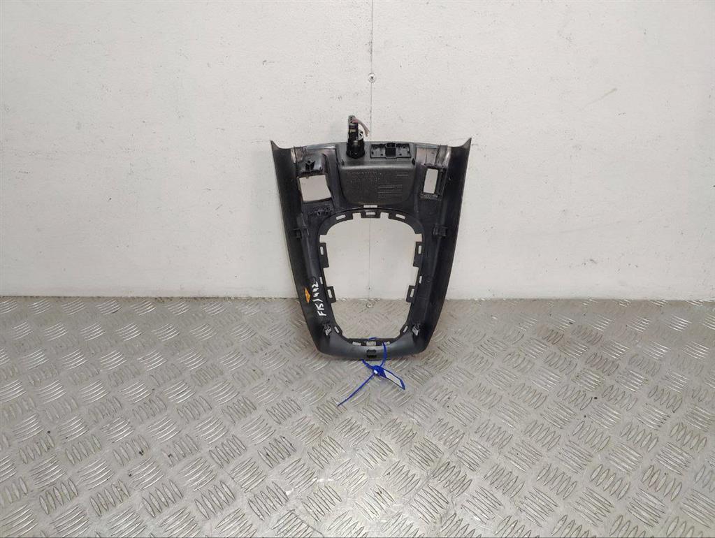 Консоль салона (кулисная часть)