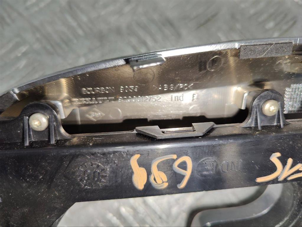 Консоль салона (кулисная часть)