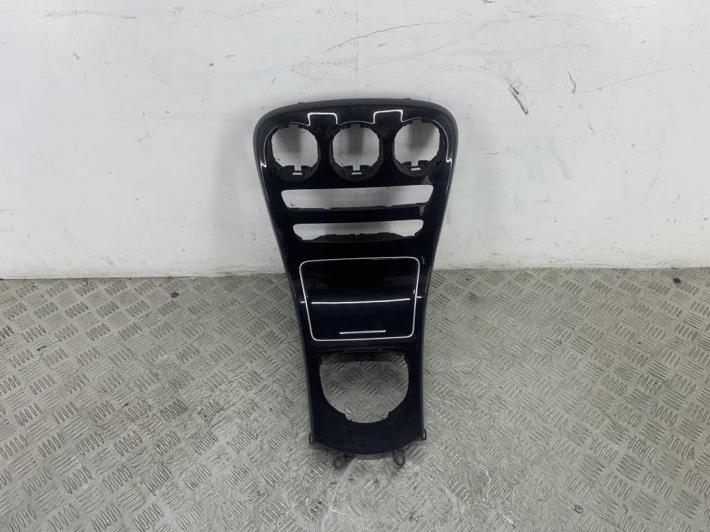 Консоль салона (кулисная часть)