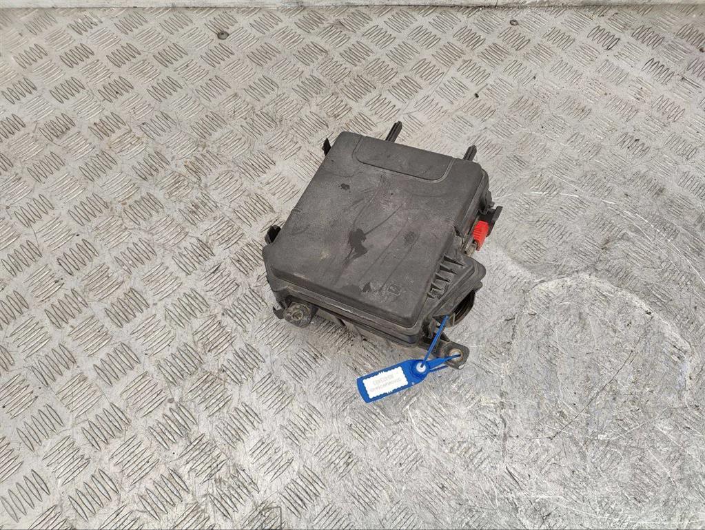 Короб предохранителей