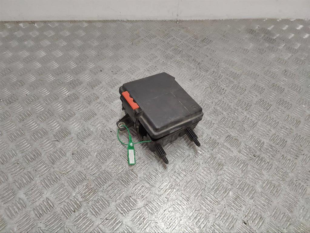 Короб предохранителей