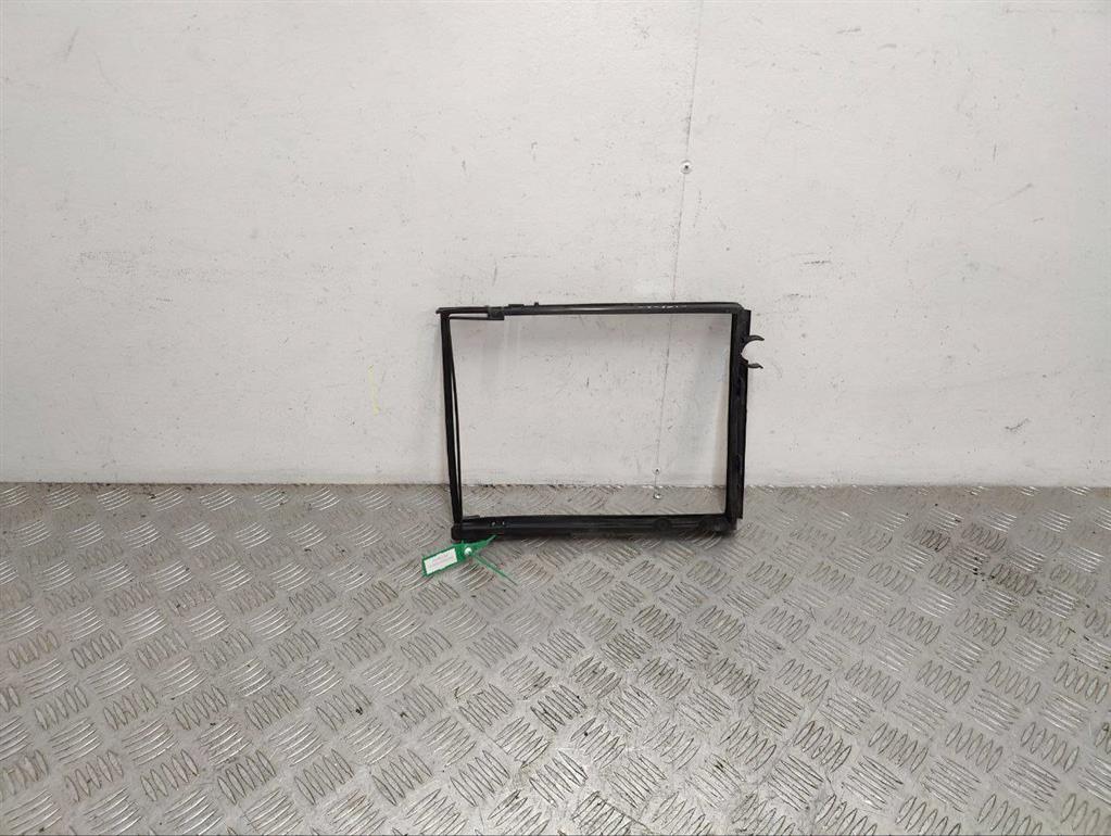 Корпус салонного фильтра