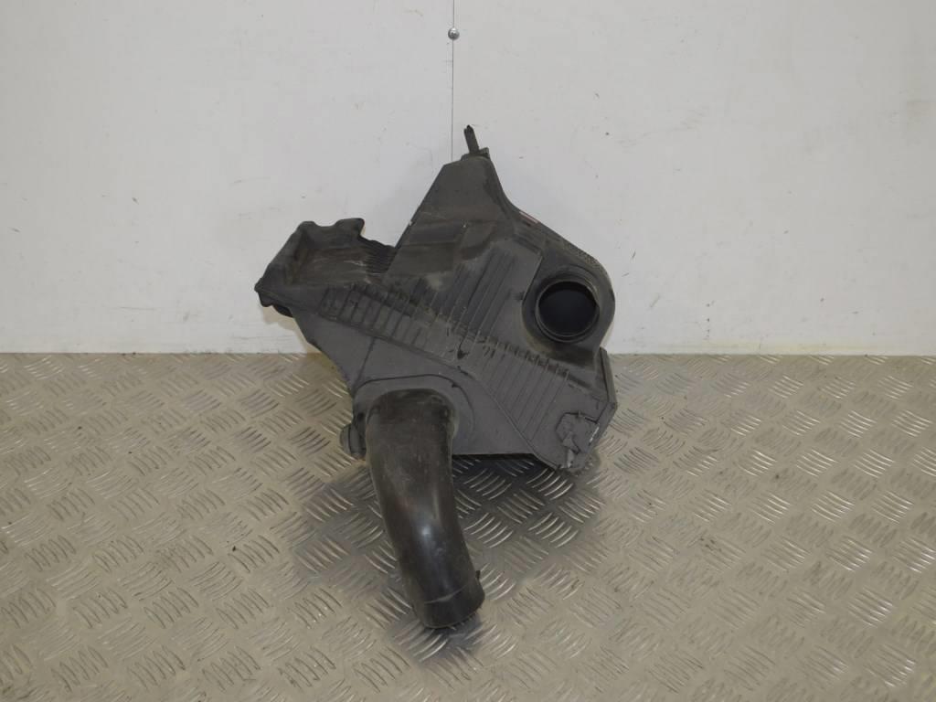Корпус воздушного фильтра Renault Clio 3 (2005-2012) 8200398989, 8200215806, 8200398953, 8200250959