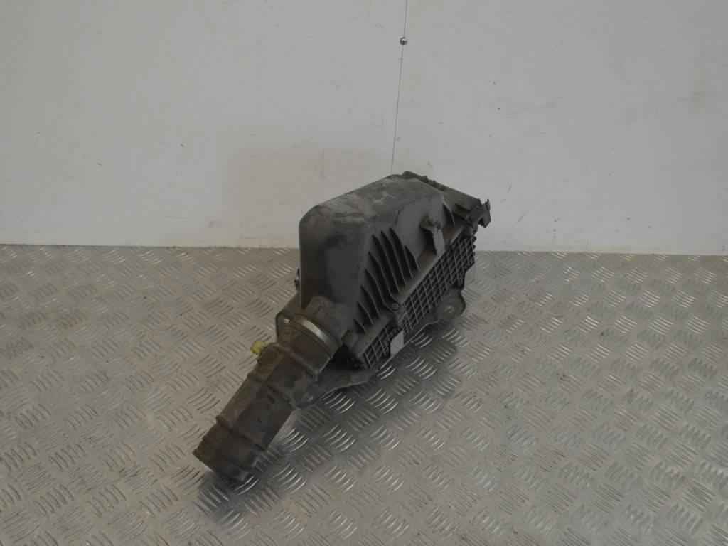 Корпус воздушного фильтра Renault Laguna 1 (1993-2001) 7700866843, 7700868715