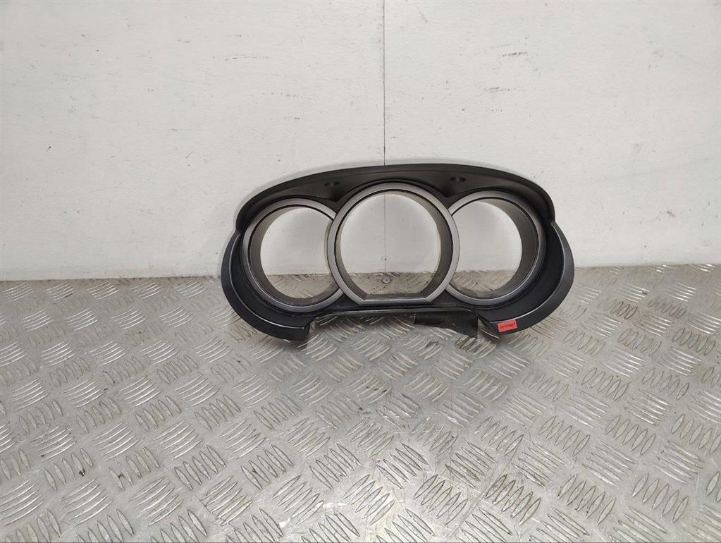 Кожух панели приборов