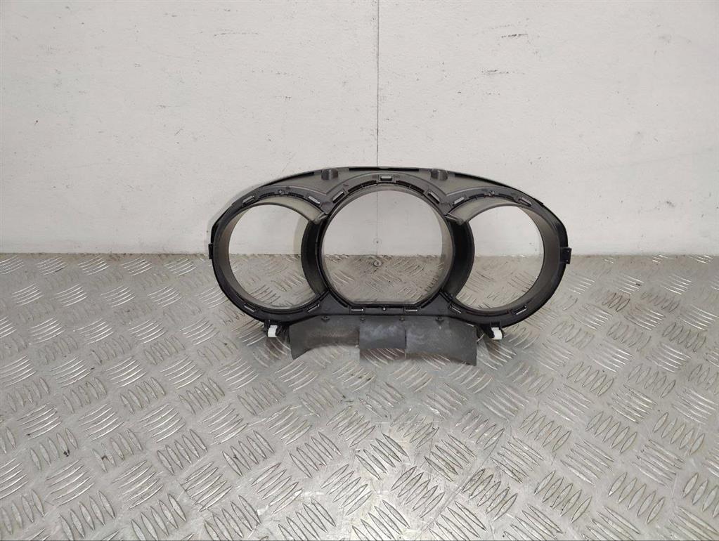 Кожух панели приборов