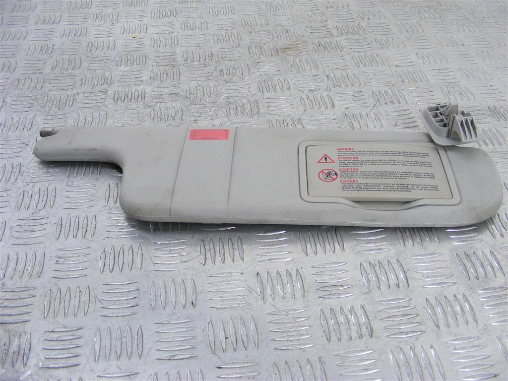 Козырек солнцезащитный