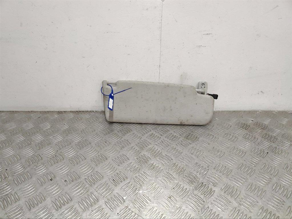 Козырек солнцезащитный