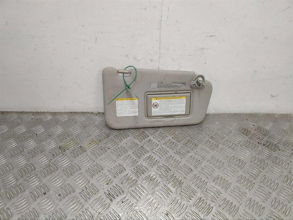 Козырек солнцезащитный